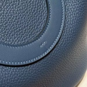 Hermes In the Loop 18 Bag Handmade In Taurillon Clemence Leather Gold Hardware 7P Blue De Presse - Image 7