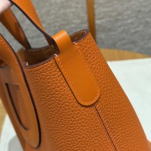 Hermes In the Loop 18 Bag Handmade In Taurillon Clemence Leather Gold Hardware 8V Orange Poppy - Image 4