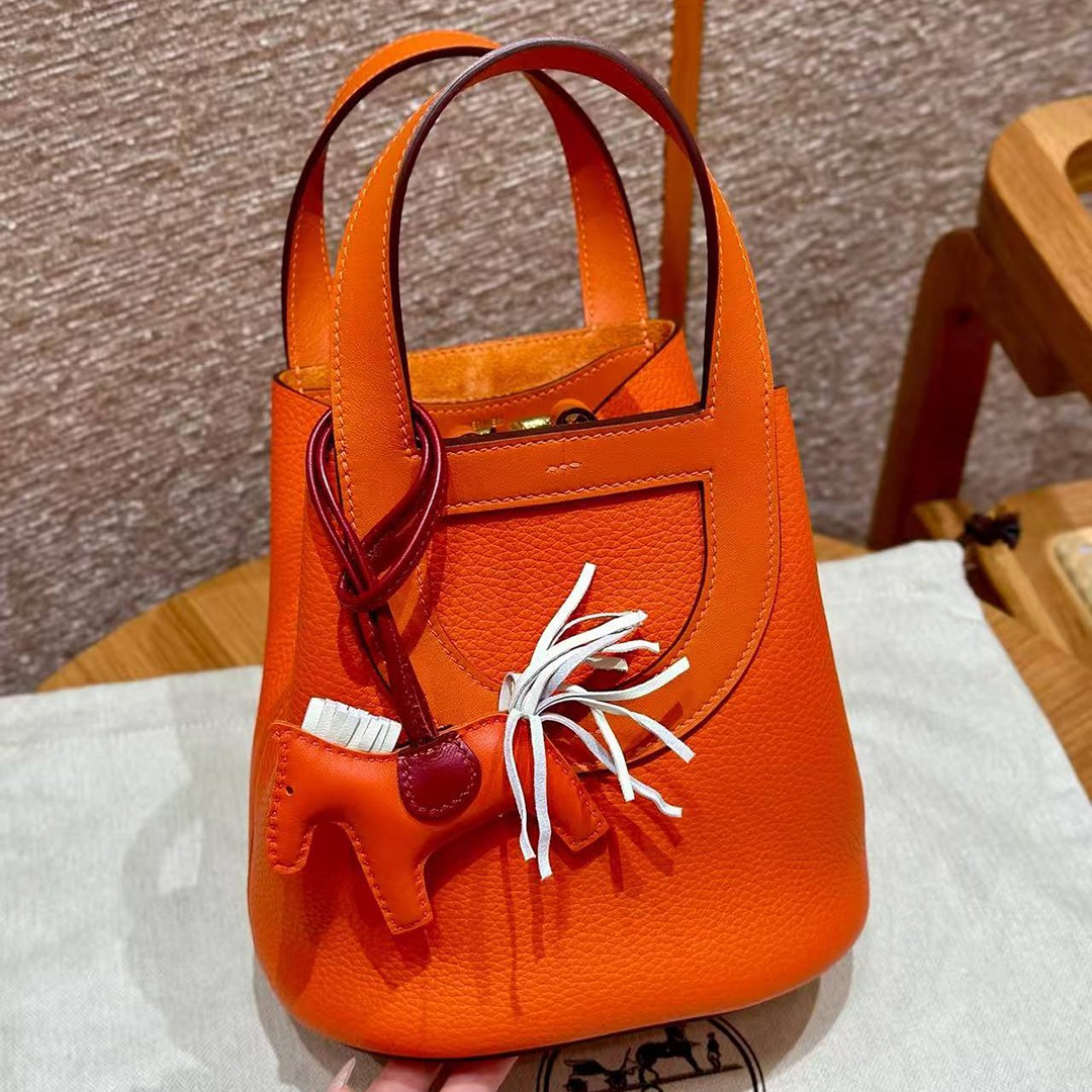 Hermes In the Loop 18 Bag Handmade In Taurillon Clemence Leather Gold Hardware 8v Orange Poppy - Image 2
