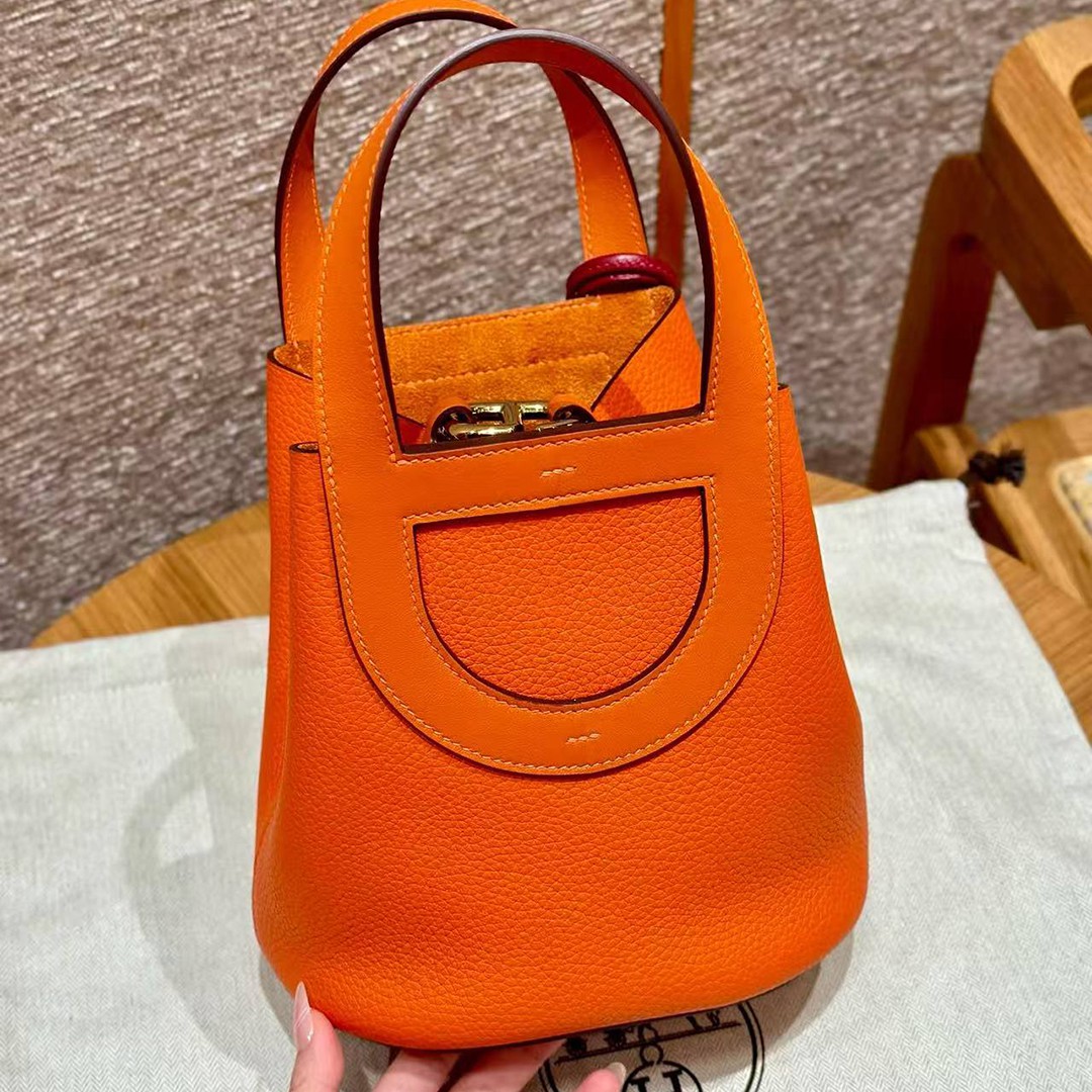 Hermes In the Loop 18 Bag Handmade In Taurillon Clemence Leather Gold Hardware 8v Orange Poppy - Image 16