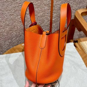 Hermes In the Loop 18 Bag Handmade In Taurillon Clemence Leather Gold Hardware 8v Orange Poppy - Image 15