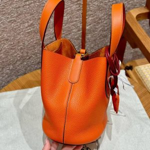Hermes In the Loop 18 Bag Handmade In Taurillon Clemence Leather Gold Hardware 8v Orange Poppy - Image 14