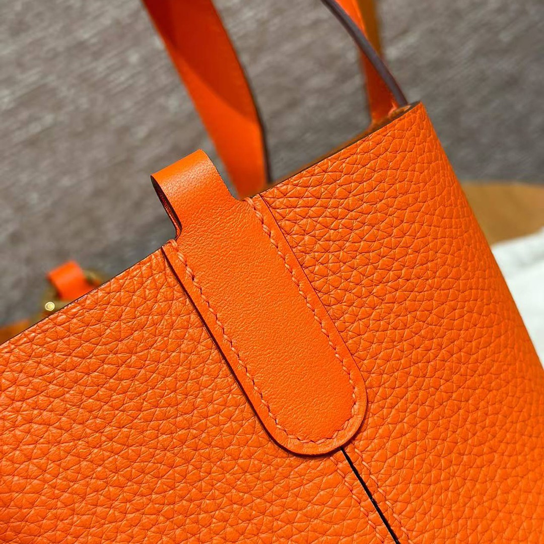 Hermes In the Loop 18 Bag Handmade In Taurillon Clemence Leather Gold Hardware 9J Feu - Image 13