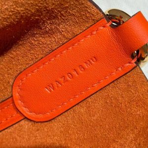 Hermes In the Loop 18 Bag Handmade In Taurillon Clemence Leather Gold Hardware 9J Feu - Image 8