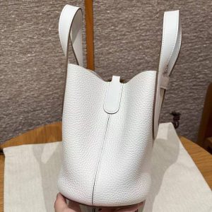 Hermes In the Loop 18 Bag Handmade In Taurillon Clemence Leather Gold Hardware M4 Girs Pale - Image 17