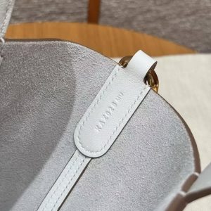 Hermes In the Loop 18 Bag Handmade In Taurillon Clemence Leather Gold Hardware M4 Girs Pale - Image 5