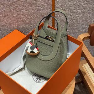 Hermes In the Loop 18 Bag Handmade In Taurillon Clemence Leather Gold Hardware Q1 Sauge - Image 15