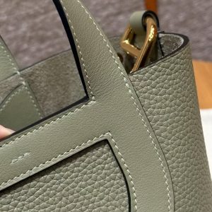 Hermes In the Loop 18 Bag Handmade In Taurillon Clemence Leather Gold Hardware Q1 Sauge - Image 6