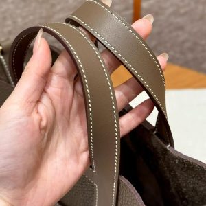 Hermes In the Loop 18 Bag Handmade In Taurillon Clemence Leather Gold Hardware ck18 Etoupe - Image 11