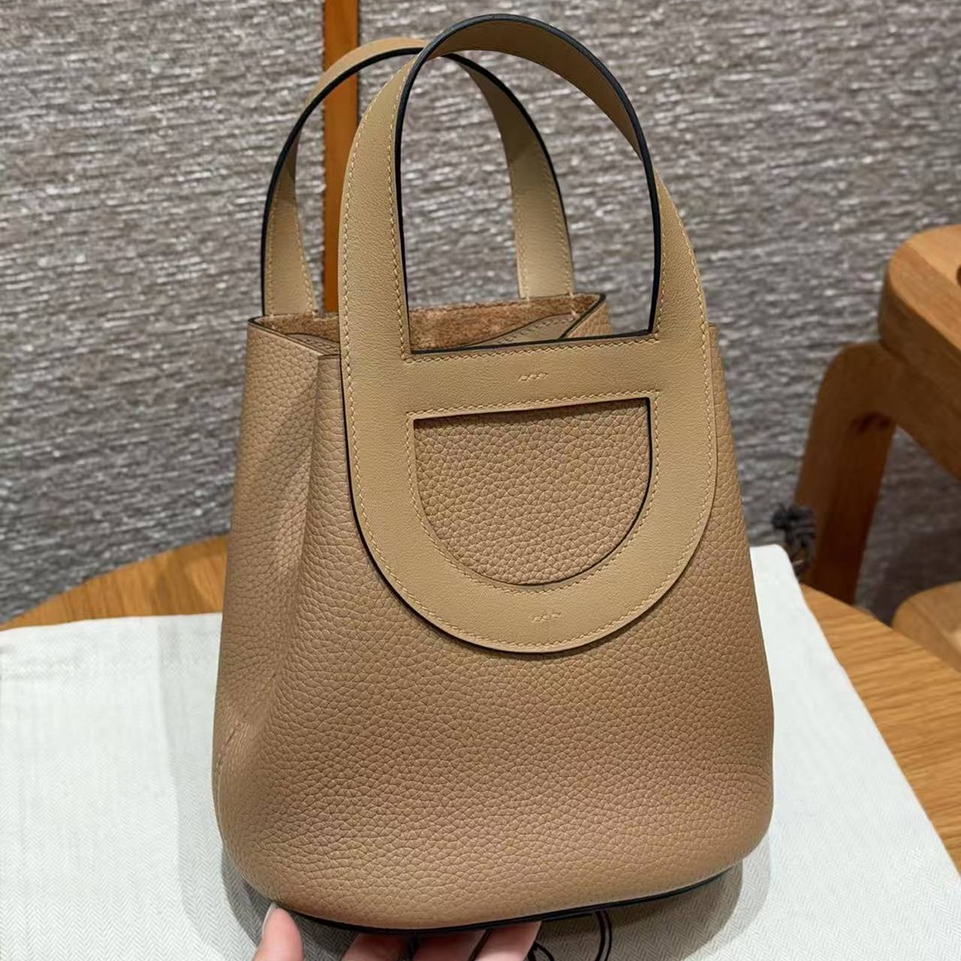 Hermes In the Loop 18 Bag Handmade In Taurillon Clemence Leather Silver Hardware 0M Chai - Image 2