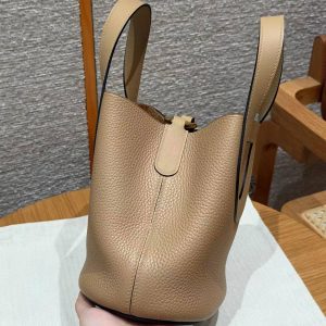 Hermes In the Loop 18 Bag Handmade In Taurillon Clemence Leather Silver Hardware 0M Chai - Image 16