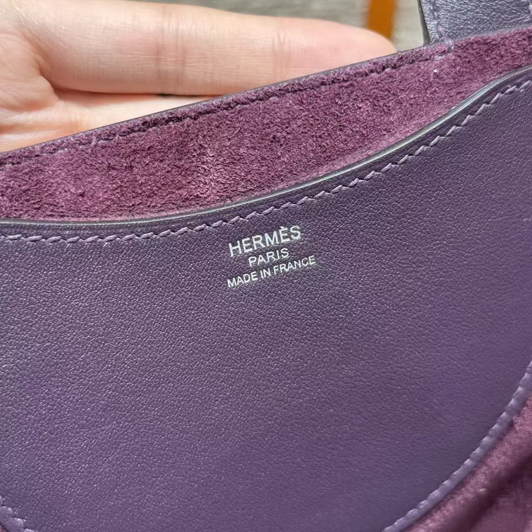 Hermes In the Loop 18 Bag Handmade In Taurillon Clemence Leather Silver Hardware 59 Raisin - Image 11
