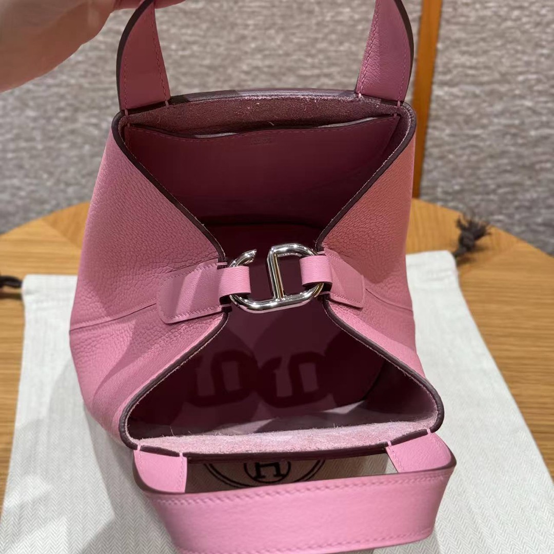 Hermes In the Loop 18 Bag Handmade In Taurillon Clemence Leather Silver Hardware 5P Pink - Image 7