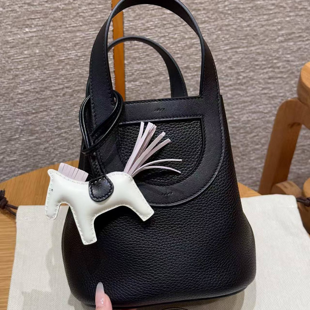 Hermes In the Loop 18 Bag Handmade In Taurillon Clemence Leather Silver Hardware 89 Noir
