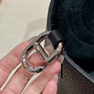 Hermes In the Loop 18 Bag Handmade In Taurillon Clemence Leather Silver Hardware 89 Noir - Image 13