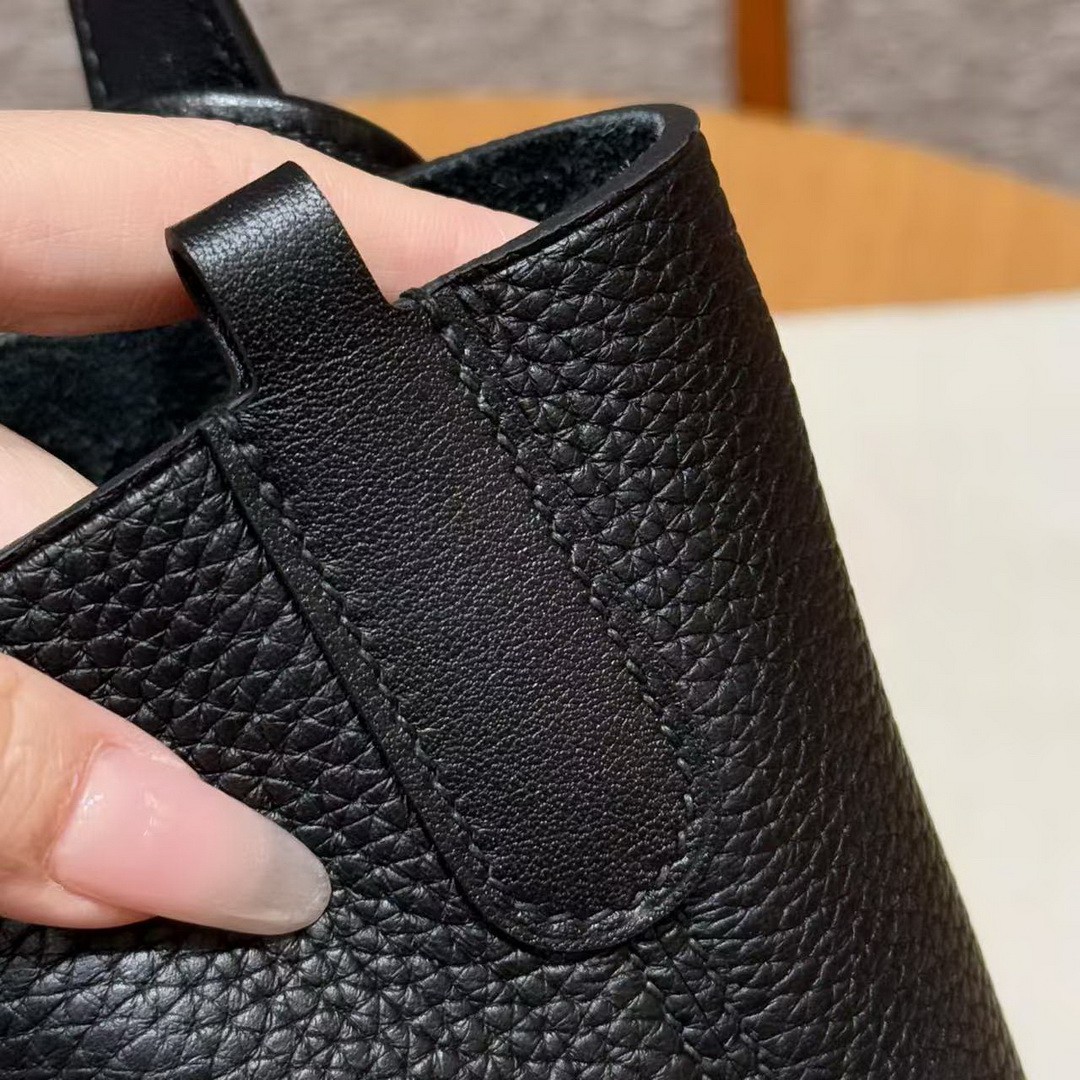 Hermes In the Loop 18 Bag Handmade In Taurillon Clemence Leather Silver Hardware 89 Noir - Image 9