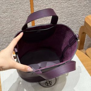 Hermes In the Loop 18 Bag Handmade In Taurillon Clemence Leather Silver Hardware N5 Cassis - Image 14