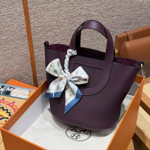 Hermes In the Loop 18 Bag Handmade In Taurillon Clemence Leather Silver Hardware N5 Cassis - Image 10