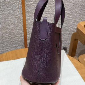 Hermes In the Loop 18 Bag Handmade In Taurillon Clemence Leather Silver Hardware N5 Cassis - Image 6