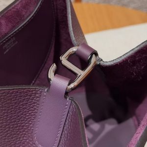 Hermes In the Loop 18 Bag Handmade In Taurillon Clemence Leather Silver Hardware N5 Cassis - Image 5