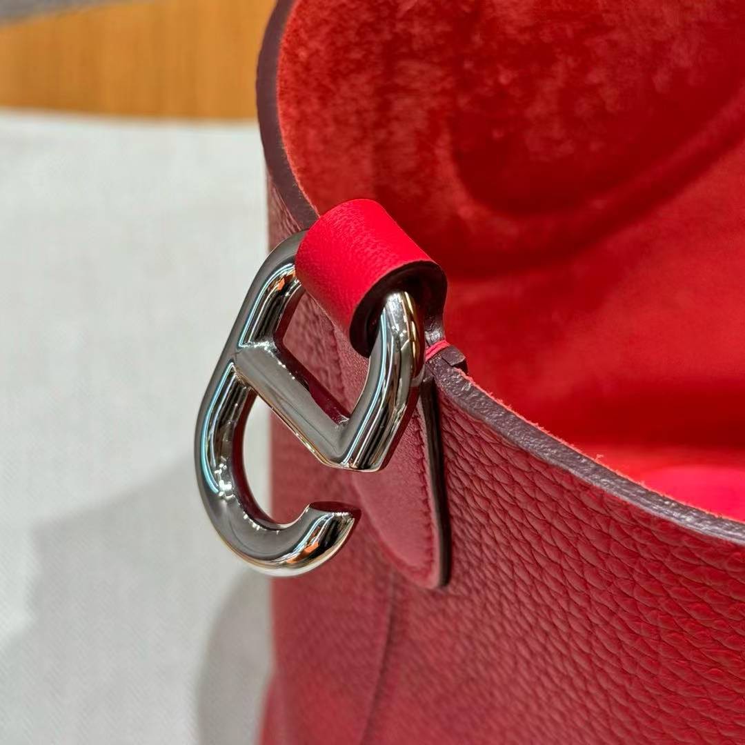 Hermes In the Loop 18 Bag Handmade In Taurillon Clemence Leather Silver Hardware Q5 Rouge Casque - Image 6