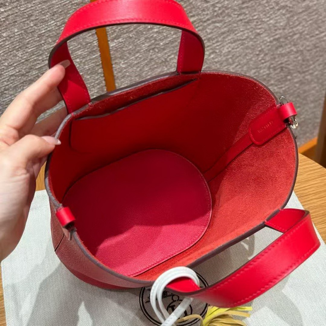 Hermes In the Loop 18 Bag Handmade In Taurillon Clemence Leather Silver Hardware Q5 Rouge Casque - Image 5