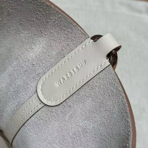 Hermes In the Loop 18 Bag Handmade In Taurillon Clemence Leather Silver Hardware ck10 Craie - Image 9