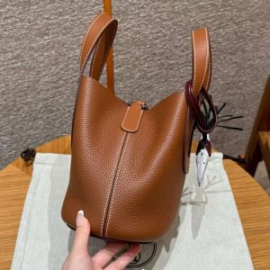 Hermes In the Loop 18 Bag Handmade In Taurillon Clemence Leather Silver Hardware ck37 Gold - Image 15