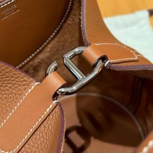 Hermes In the Loop 18 Bag Handmade In Taurillon Clemence Leather Silver Hardware ck37 Gold - Image 12