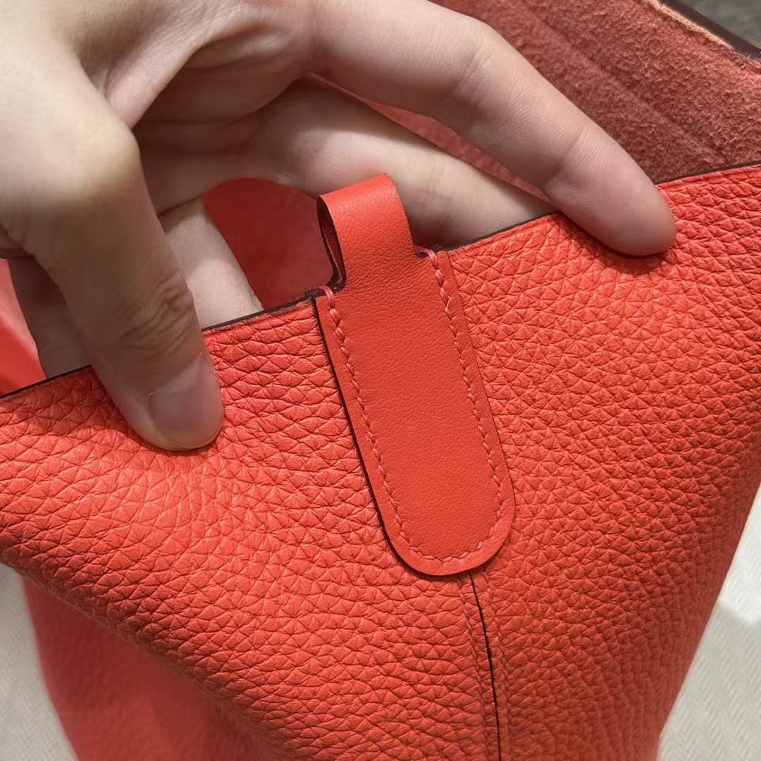 Hermes In the Loop 18 Bag Handmade In Taurillon Clemence Leather Sliver Hardware 0E Rose Texas - Image 7