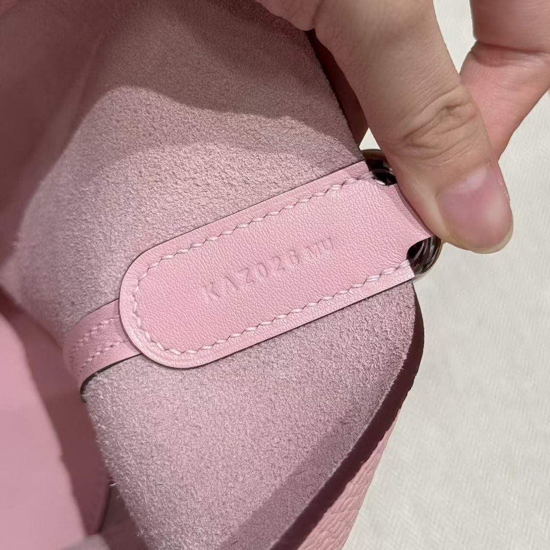 Hermes In the Loop 18 Bag Handmade In Taurillon Clemence Leather Sliver Hardware 3Q Rose Sakura - Image 9