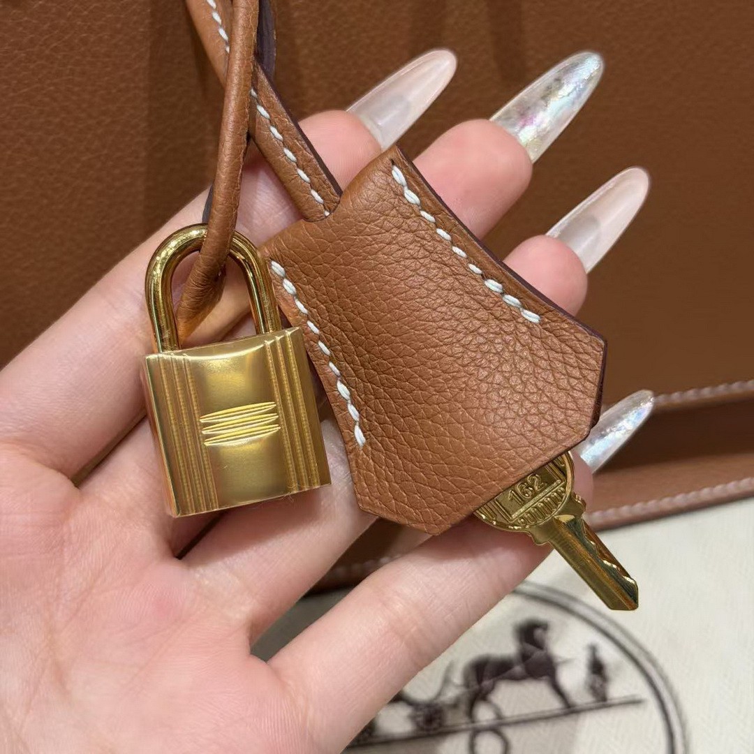 Hermes Jypsiere 28 Bag Handmade In Evercolor Calfskin Leather Gold Hardware 37 Gold - Image 5
