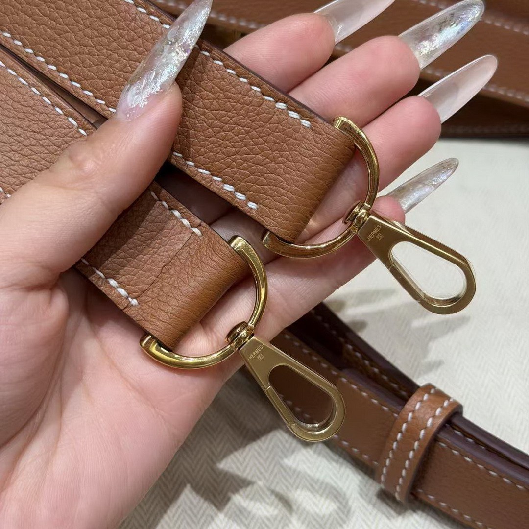 Hermes Jypsiere 28 Bag Handmade In Evercolor Calfskin Leather Gold Hardware 37 Gold - Image 4
