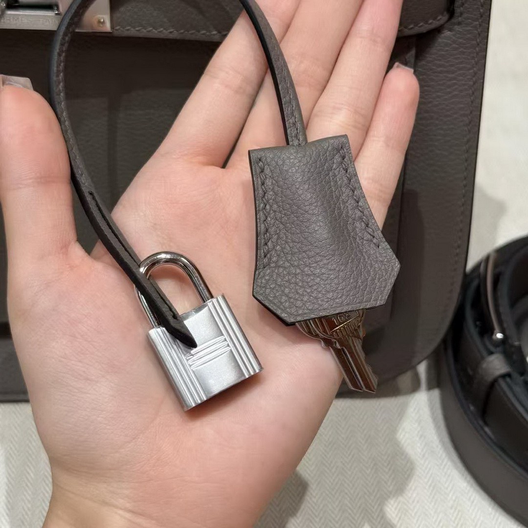Hermes Jypsiere 28 Bag Handmade In Evercolor Calfskin Leather Silver Hardware 0L Girs Meyer - Image 8