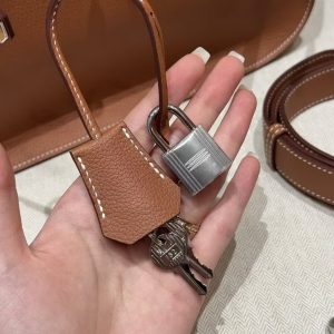 Hermes Jypsiere 28 Bag Handmade In Evercolor Calfskin Leather Silver Hardware 37 Gold - Image 5