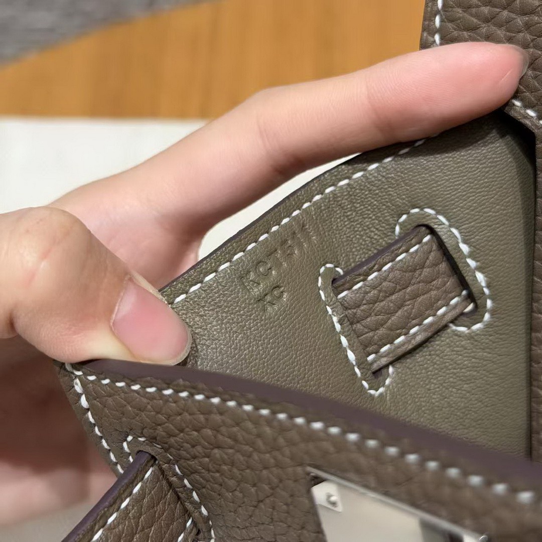 Hermes Jypsiere 28 Bag Handmade In Taurillon Clemence Leather Silver Hardware 18 Etoupe - Image 14
