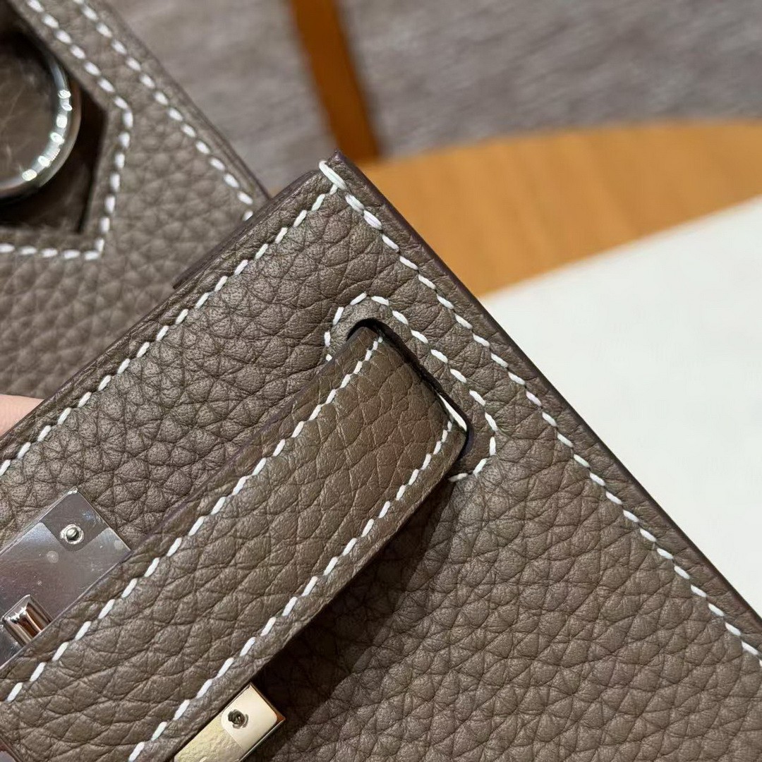 Hermes Jypsiere 28 Bag Handmade In Taurillon Clemence Leather Silver Hardware 18 Etoupe - Image 5