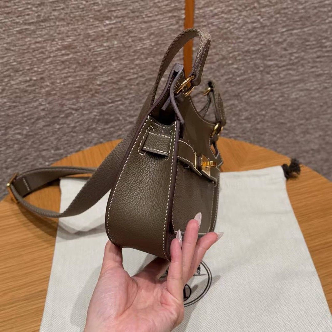 Hermes Jypsiere Mini 23 Bag Handmade In Evercolor Calfskin Leather Gold Hardware 18 Etoupe - Image 16