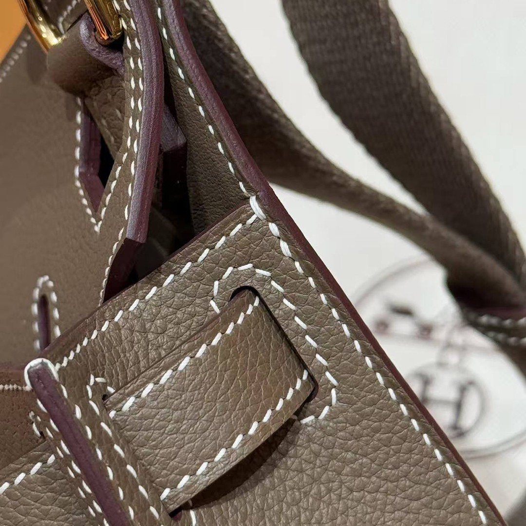 Hermes Jypsiere Mini 23 Bag Handmade In Evercolor Calfskin Leather Gold Hardware 18 Etoupe - Image 5