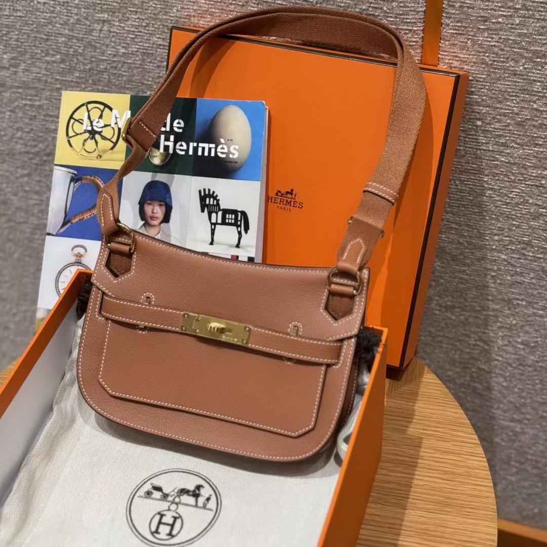 Hermes Jypsiere Mini 23 Bag Handmade In Evercolor Calfskin Leather Gold Hardware 37 Gold - Image 3