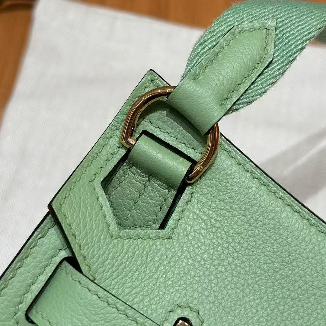 Hermes Jypsiere Mini 23 Bag Handmade In Evercolor Calfskin Leather Gold Hardware 3i Vert Criquent - Image 18