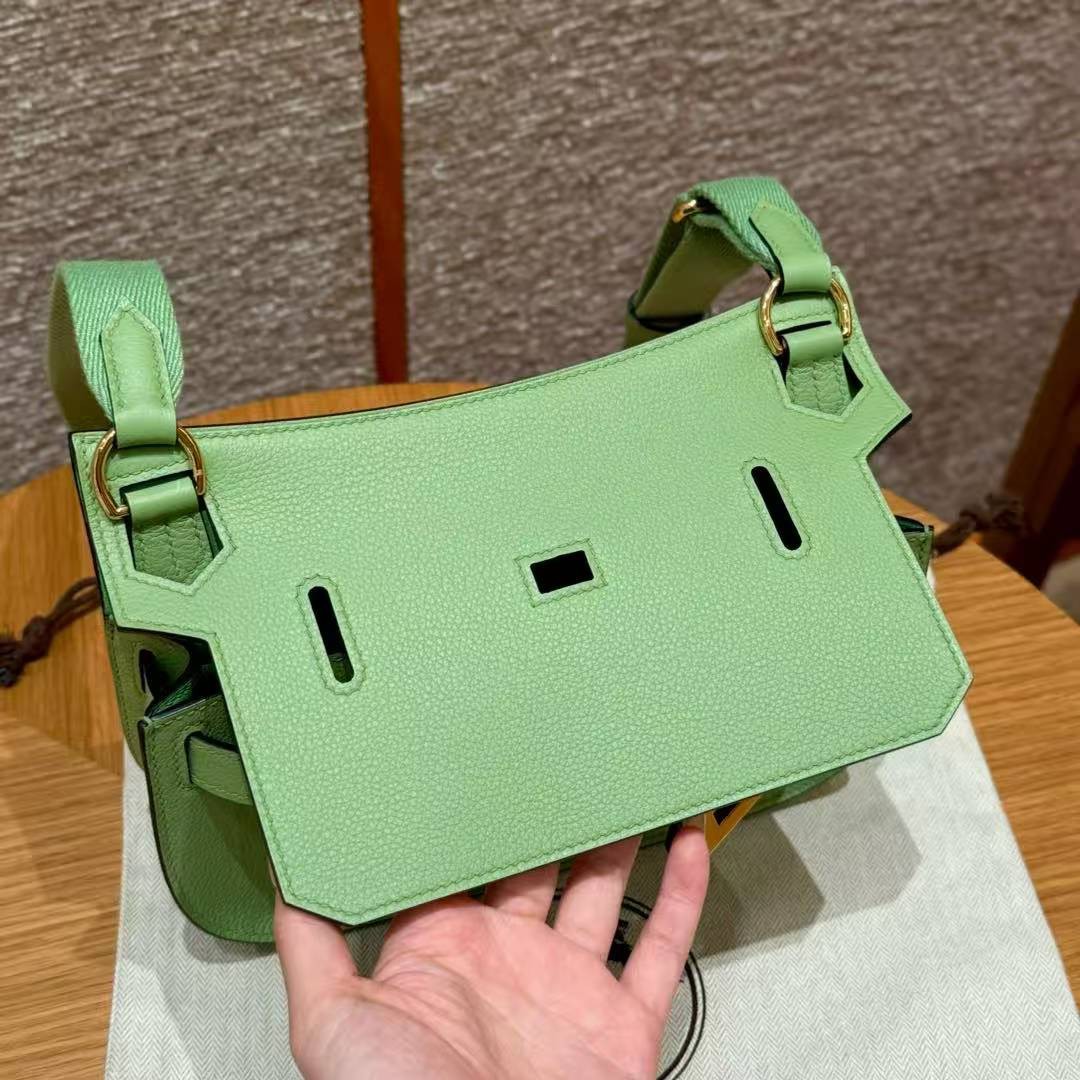 Hermes Jypsiere Mini 23 Bag Handmade In Evercolor Calfskin Leather Gold Hardware 3i Vert Criquent - Image 15
