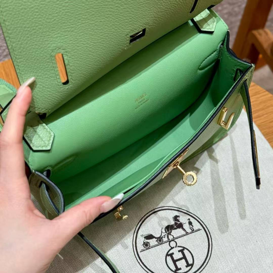 Hermes Jypsiere Mini 23 Bag Handmade In Evercolor Calfskin Leather Gold Hardware 3i Vert Criquent - Image 12