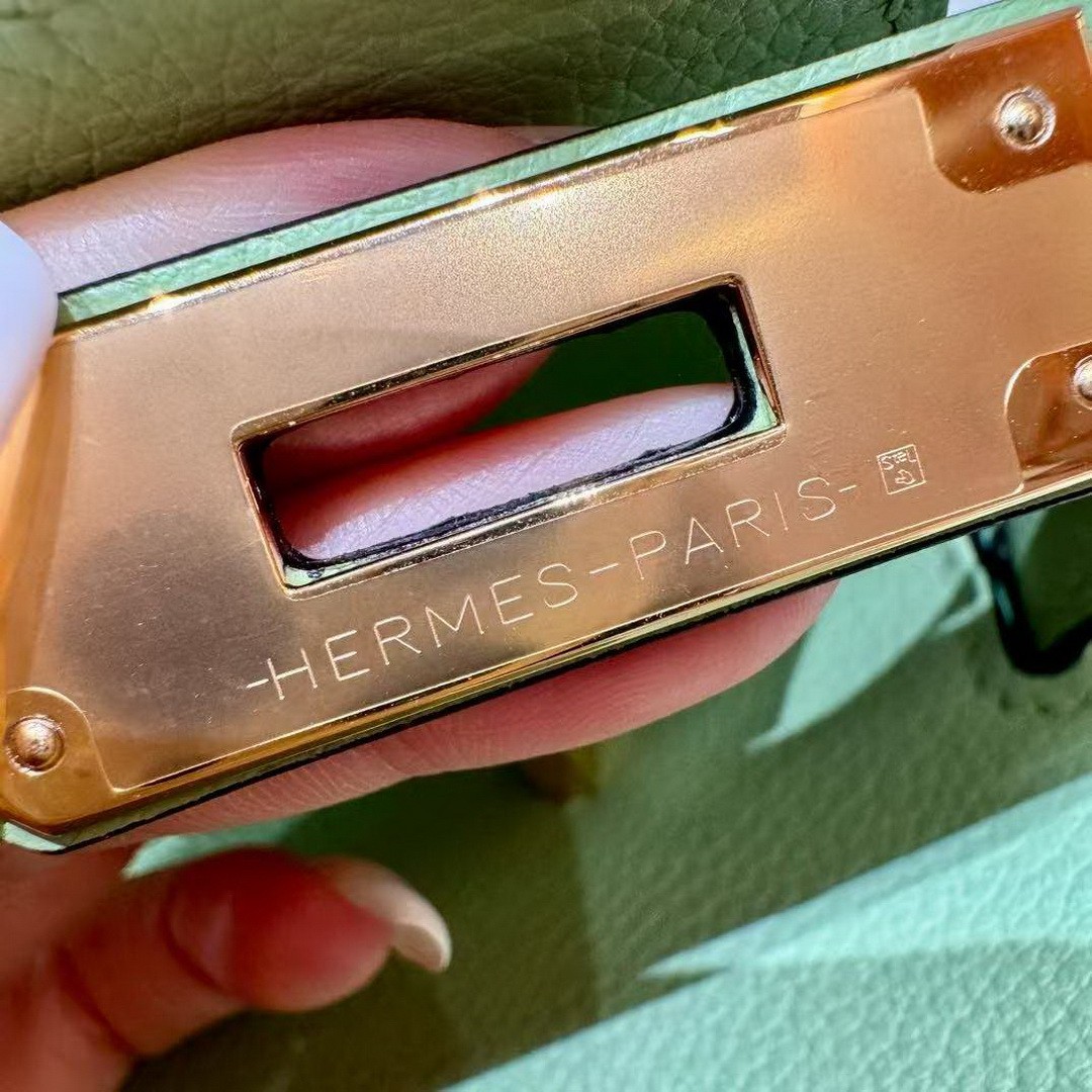 Hermes Jypsiere Mini 23 Bag Handmade In Evercolor Calfskin Leather Gold Hardware 3i Vert Criquent - Image 11