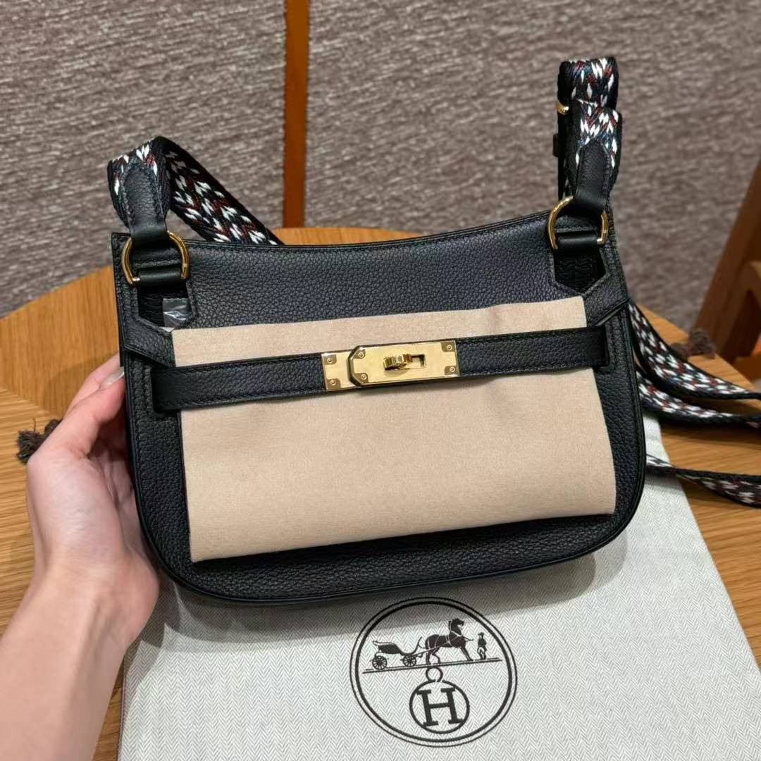 Hermes Jypsiere Mini 23 Bag Handmade In Evercolor Calfskin Leather Gold Hardware 89 Noir