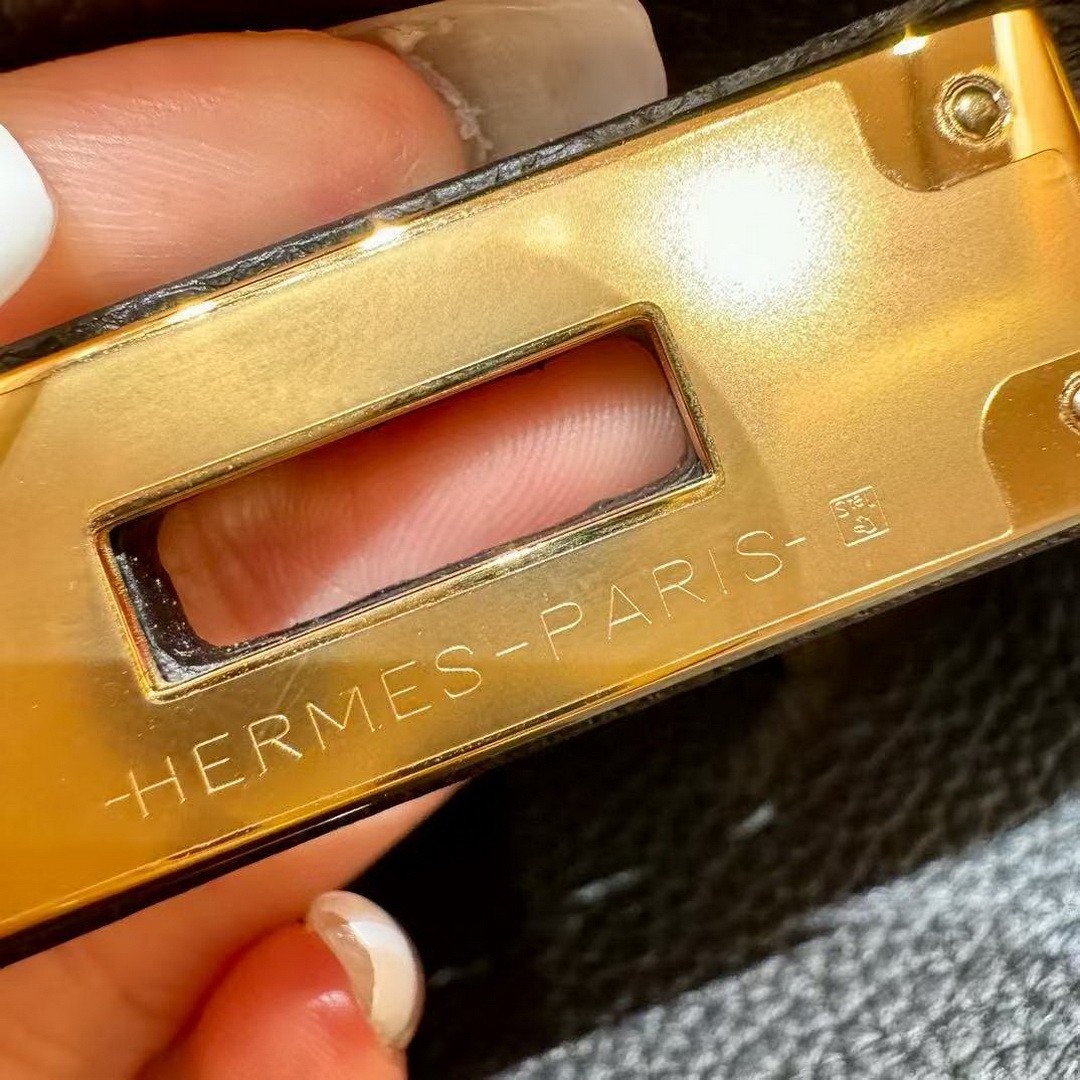 Hermes Jypsiere Mini 23 Bag Handmade In Evercolor Calfskin Leather Gold Hardware 89 Noir - Image 9