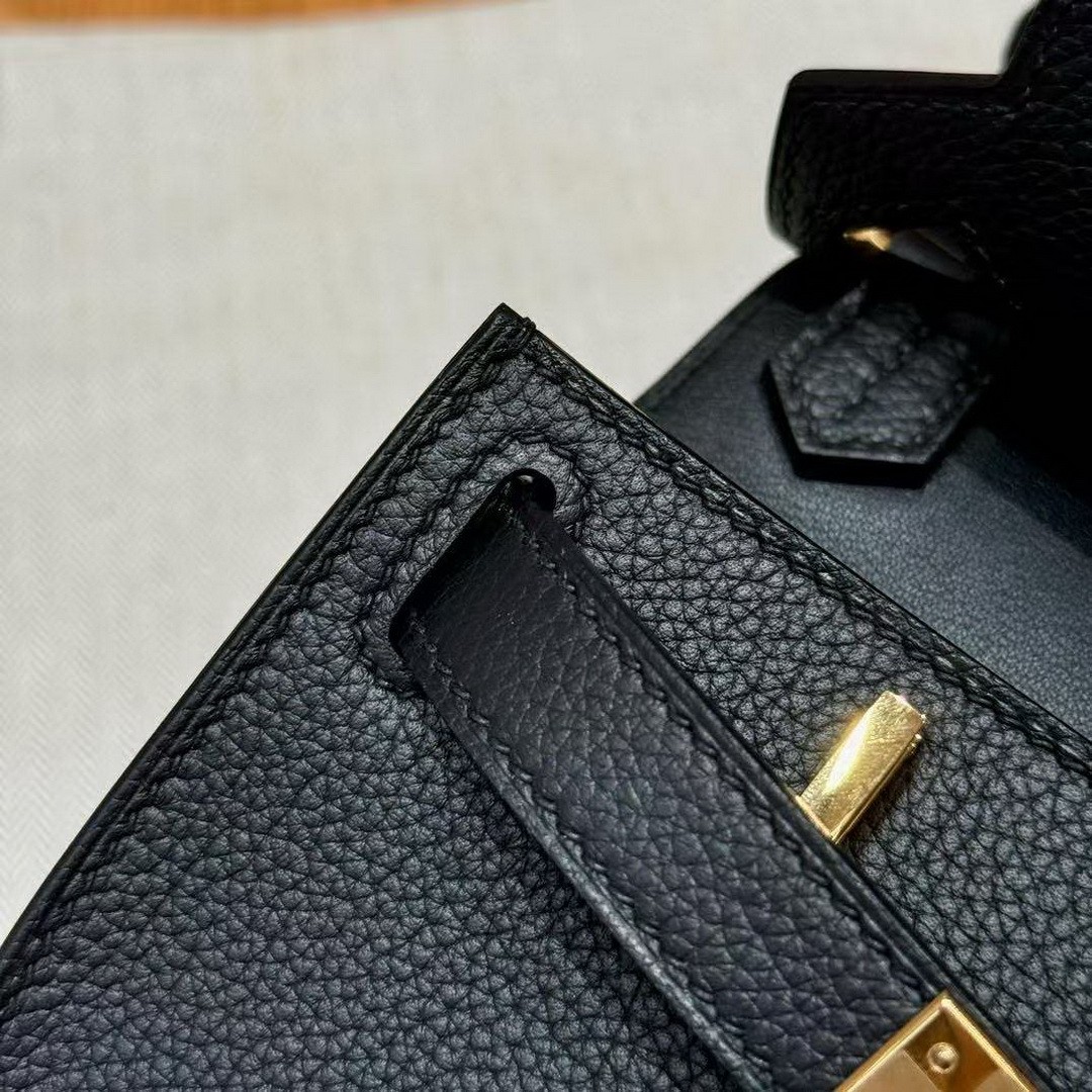Hermes Jypsiere Mini 23 Bag Handmade In Evercolor Calfskin Leather Gold Hardware 89 Noir - Image 3