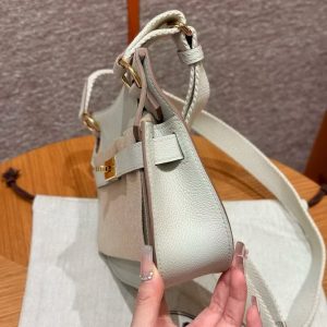 Hermes Jypsiere Mini 23 Bag Handmade In Evercolor Calfskin Leather Gold Hardware 8L Beton - Image 17