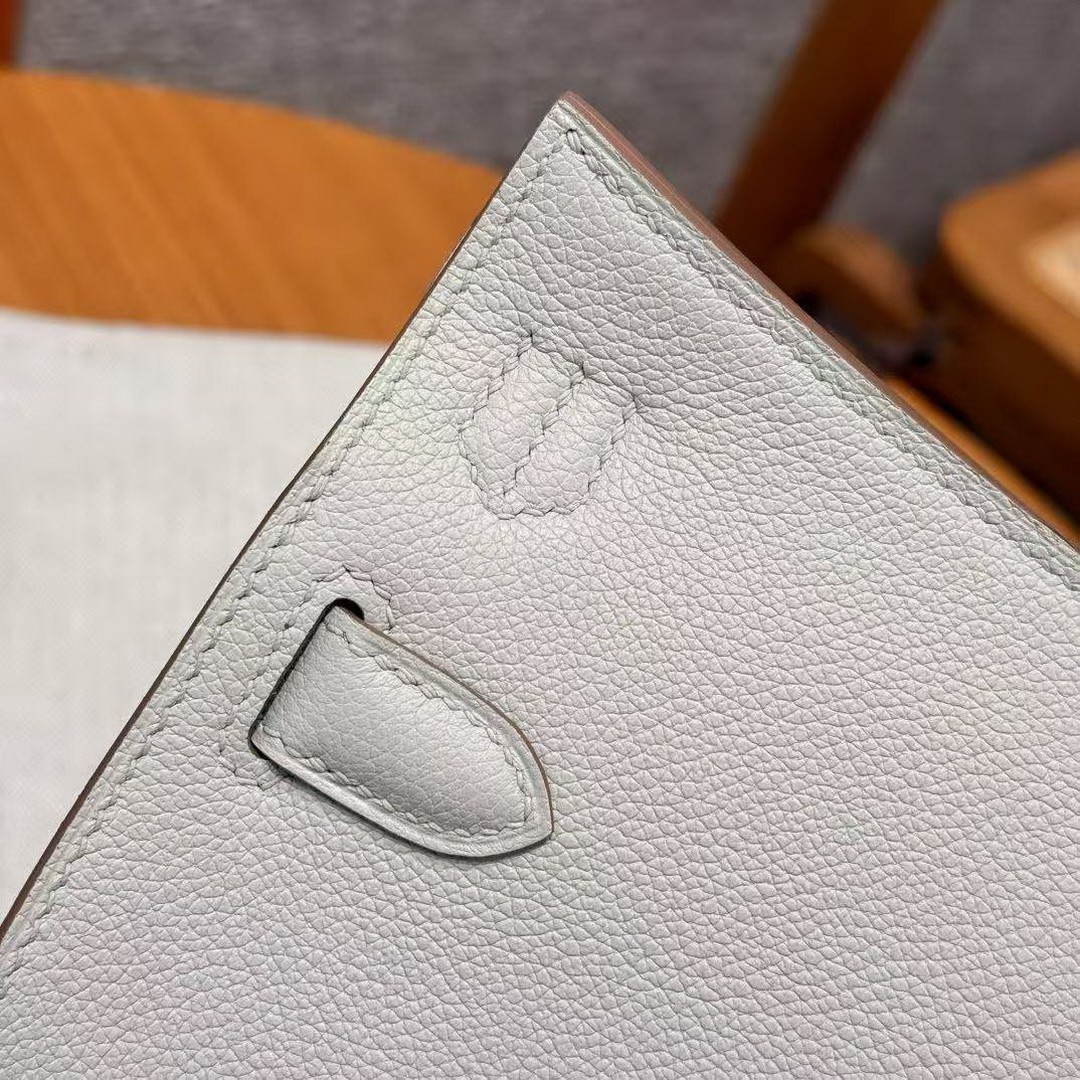 Hermes Jypsiere Mini 23 Bag Handmade In Evercolor Calfskin Leather Gold Hardware 8L Beton - Image 10