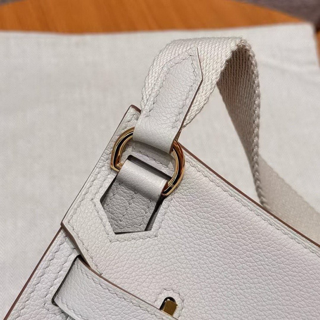 Hermes Jypsiere Mini 23 Bag Handmade In Evercolor Calfskin Leather Gold Hardware 8L Beton - Image 5
